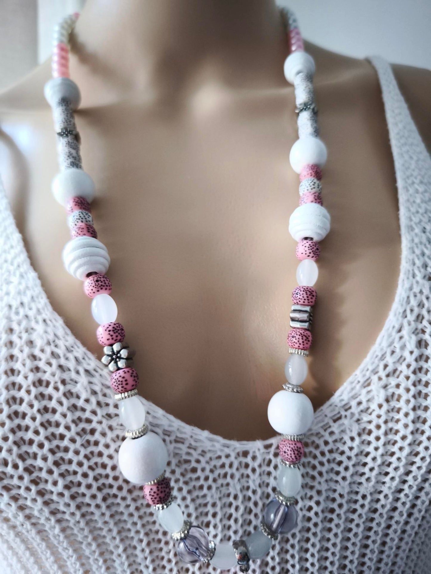 Boho Ibiza Halskette Hippie Festival Perlen Quaste White Rosa