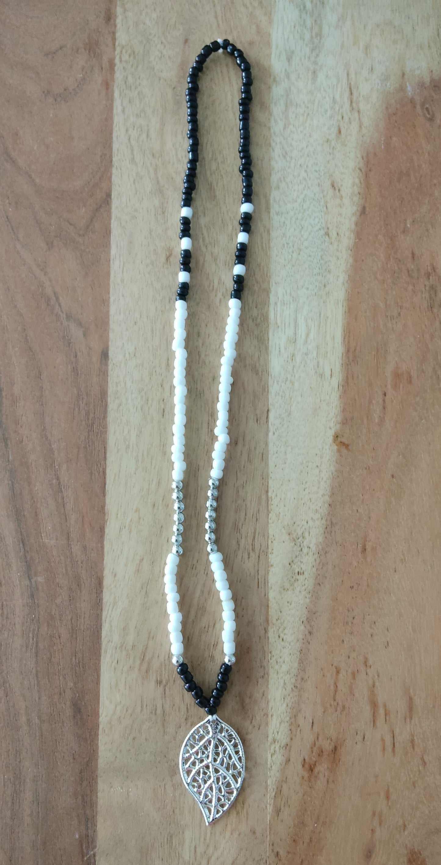 Ibiza Boho Ketten Set 6 tlg. Black/White/Silver Hand Made
